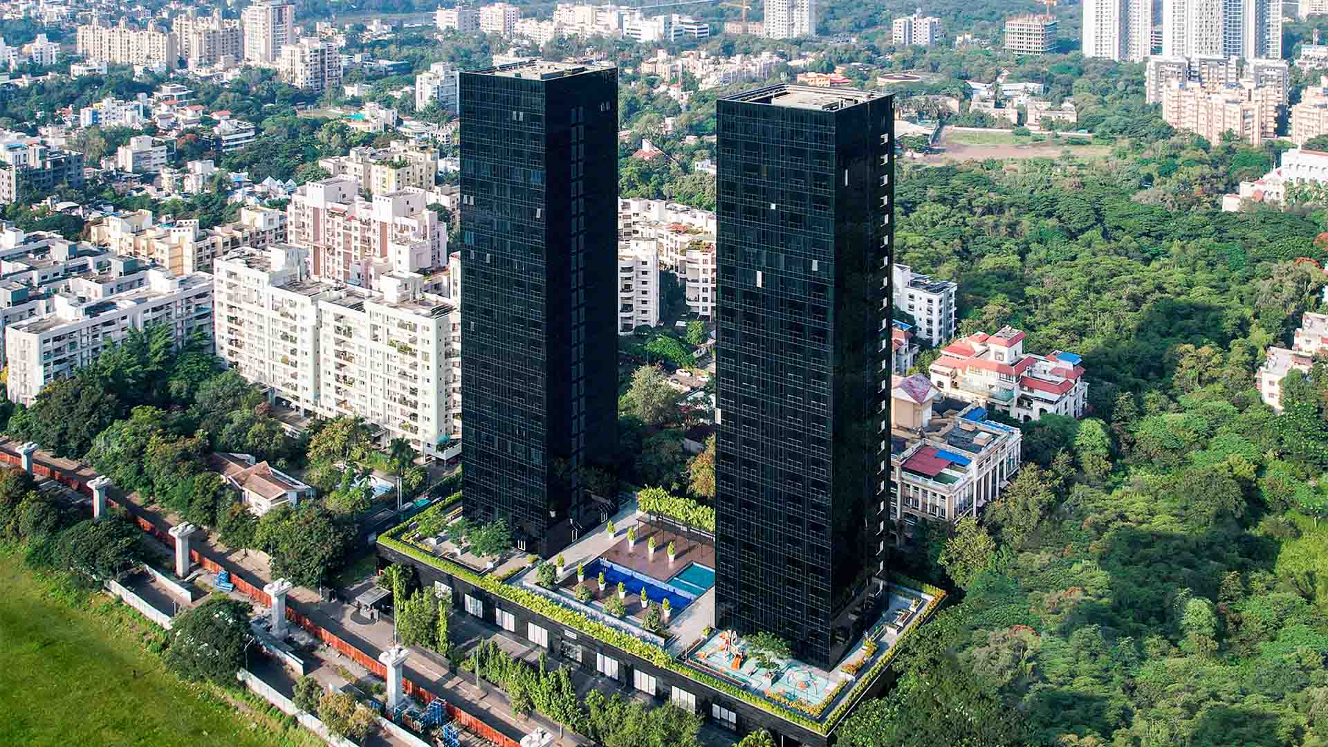 Trump Towers by Panchshil in Kalyani Nagar, Pune offering 5 BHK configurations, status: Available - View 2: luxurious residential entrance, grand lobby and premium common area layout